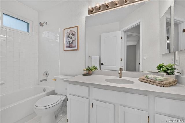 19951 E Red Fox Lane, Centennial, CO 80015