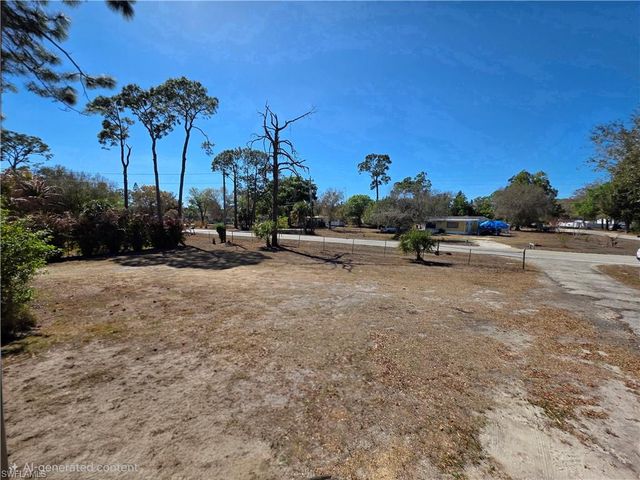 8085 Hart DR, North Fort Myers, FL 33917