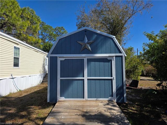 8085 Hart DR, North Fort Myers, FL 33917