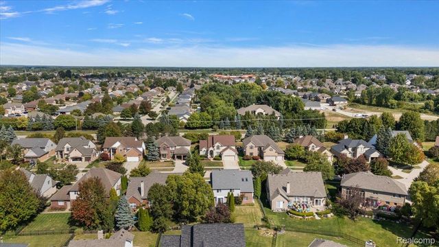 21559 Waverly Drive, Macomb Township, MI 48044