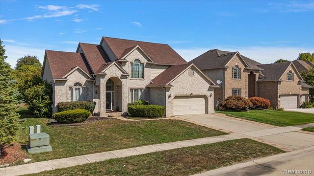 21559 Waverly Drive, Macomb Township, MI 48044