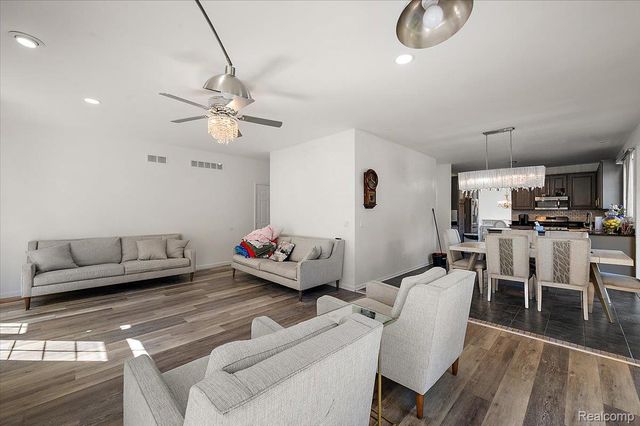 21559 Waverly Drive, Macomb Township, MI 48044