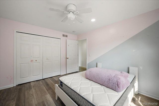 21559 Waverly Drive, Macomb Township, MI 48044