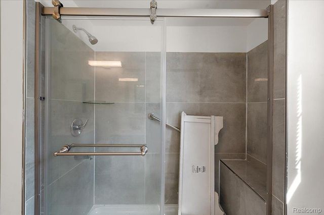 21559 Waverly Drive, Macomb Township, MI 48044