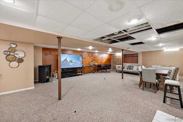 21559 Waverly Drive, Macomb Township, MI 48044