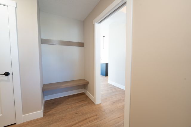 6225 College Avenue, Davenport, IA 52807