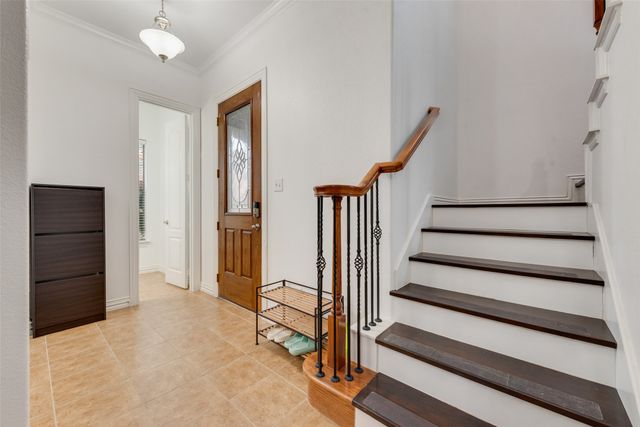 1486 Cambridge Drive, Lewisville, TX 75077