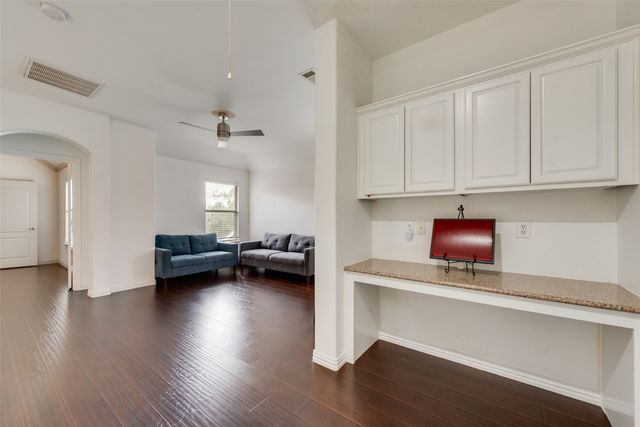 1486 Cambridge Drive, Lewisville, TX 75077