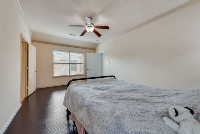 1486 Cambridge Drive, Lewisville, TX 75077