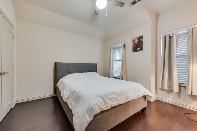 1486 Cambridge Drive, Lewisville, TX 75077