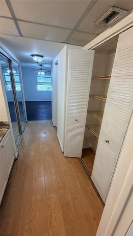 5515 N Lakewood Circle 122, Margate, FL 33063