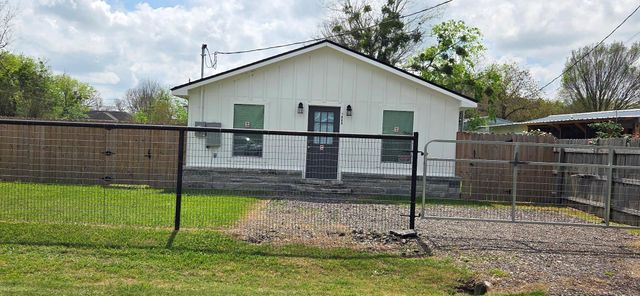 1800 Sanford Street, Navasota, TX 77868
