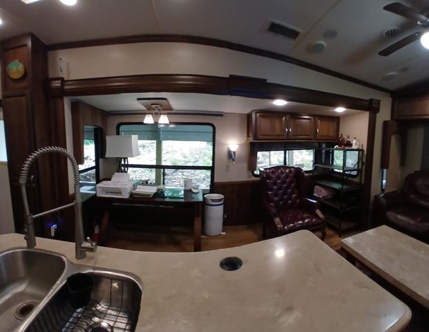 68 7th Street, Ellijay, GA 30540
