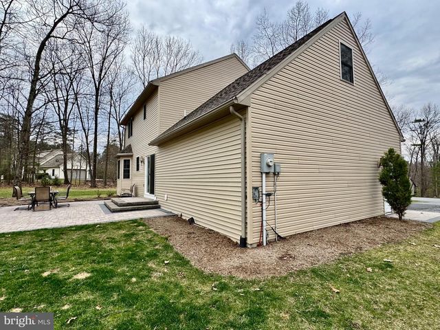 12929 LAKELAND DR, Hesston, PA 16647