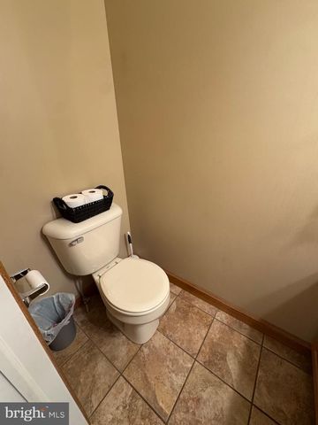 12929 LAKELAND DR, Hesston, PA 16647