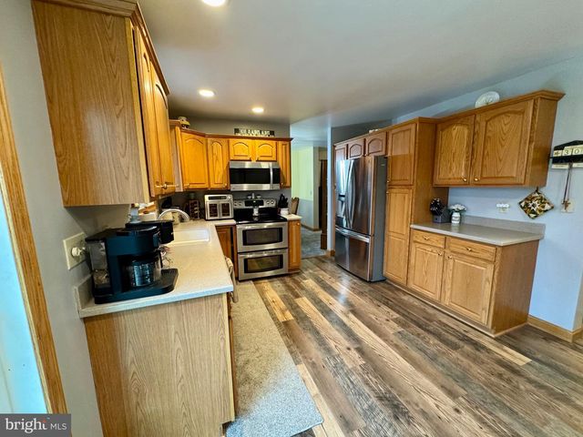 12929 LAKELAND DR, Hesston, PA 16647