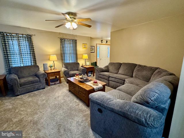 12929 LAKELAND DR, Hesston, PA 16647