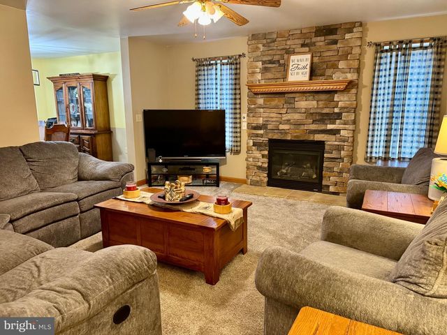 12929 LAKELAND DR, Hesston, PA 16647