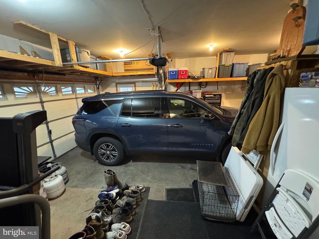 12929 LAKELAND DR, Hesston, PA 16647