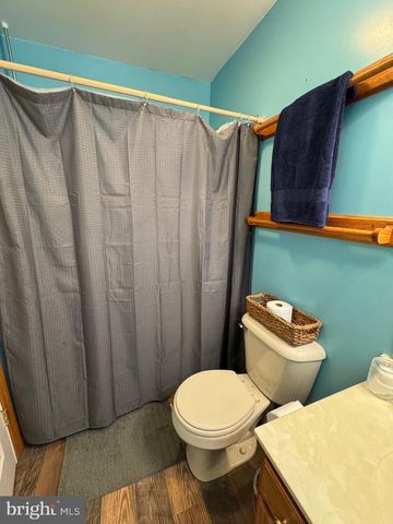 12929 LAKELAND DR, Hesston, PA 16647