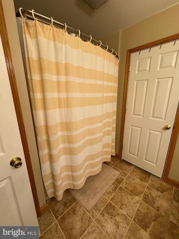 12929 LAKELAND DR, Hesston, PA 16647