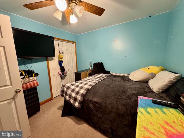 12929 LAKELAND DR, Hesston, PA 16647