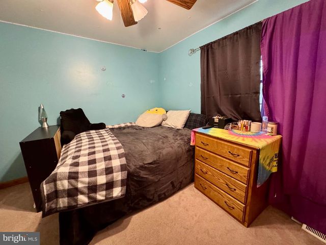 12929 LAKELAND DR, Hesston, PA 16647