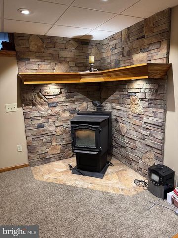 12929 LAKELAND DR, Hesston, PA 16647