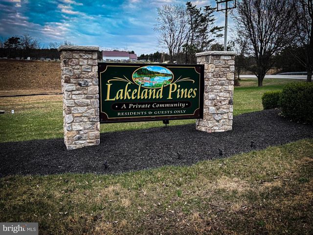 12929 LAKELAND DR, Hesston, PA 16647