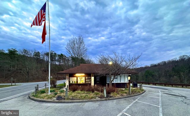 12929 LAKELAND DR, Hesston, PA 16647