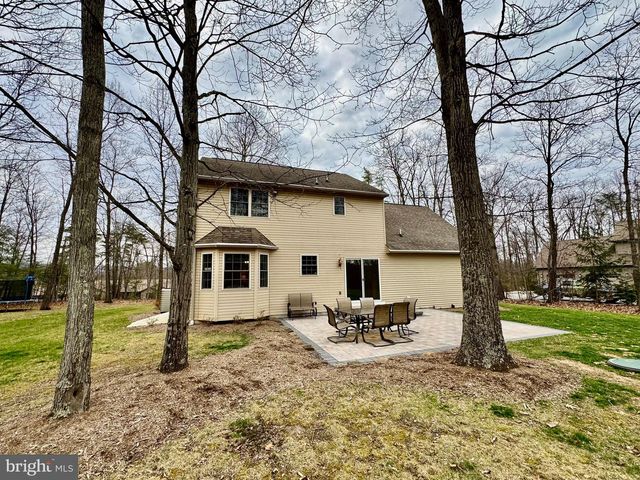 12929 LAKELAND DR, Hesston, PA 16647