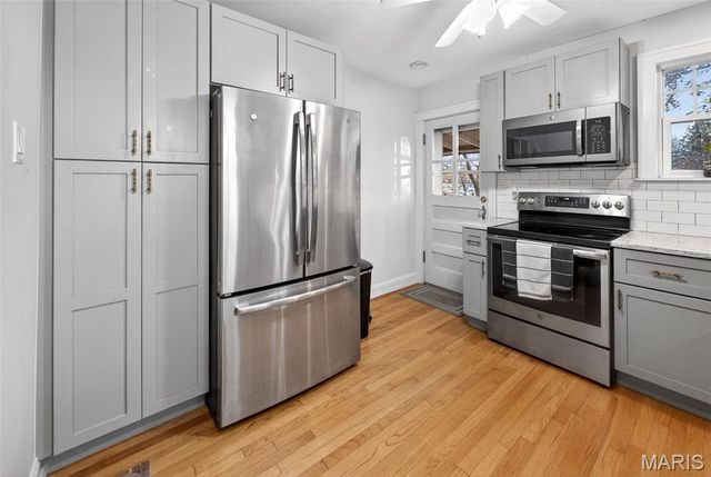 9292 Fayette Avenue, St Louis, MO 63123