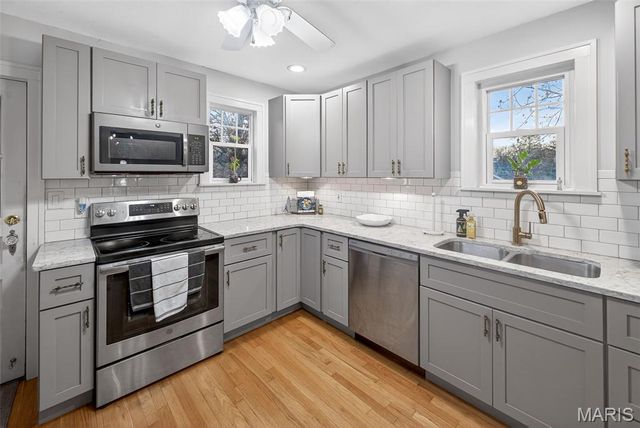 9292 Fayette Avenue, St Louis, MO 63123