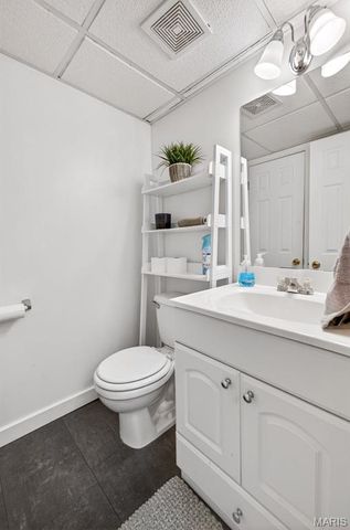 9292 Fayette Avenue, St Louis, MO 63123