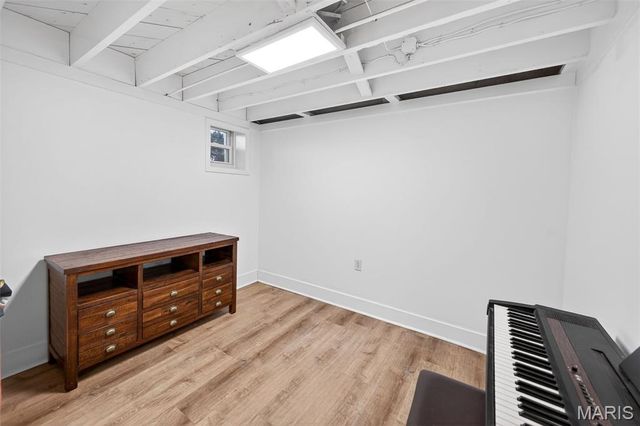 9292 Fayette Avenue, St Louis, MO 63123