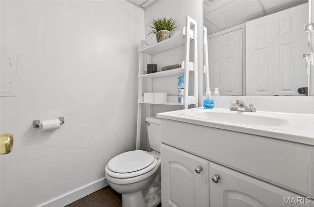 9292 Fayette Avenue, St Louis, MO 63123