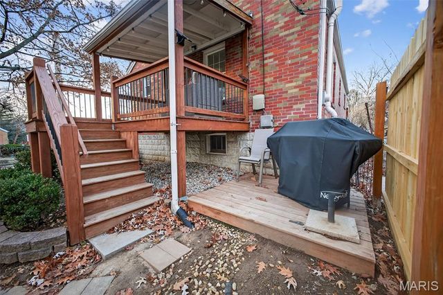 9292 Fayette Avenue, St Louis, MO 63123