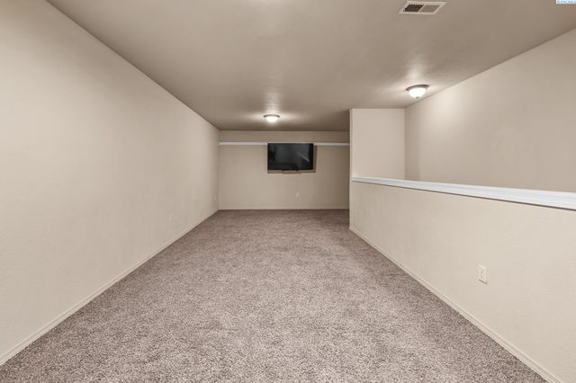 117 S Tweedt Pl, Kennewick, WA 99336