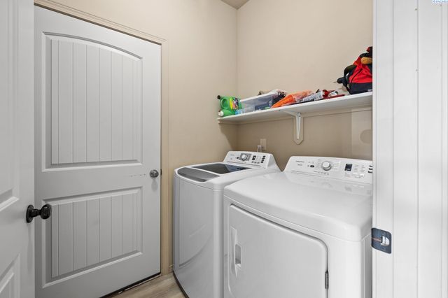 117 S Tweedt Pl, Kennewick, WA 99336