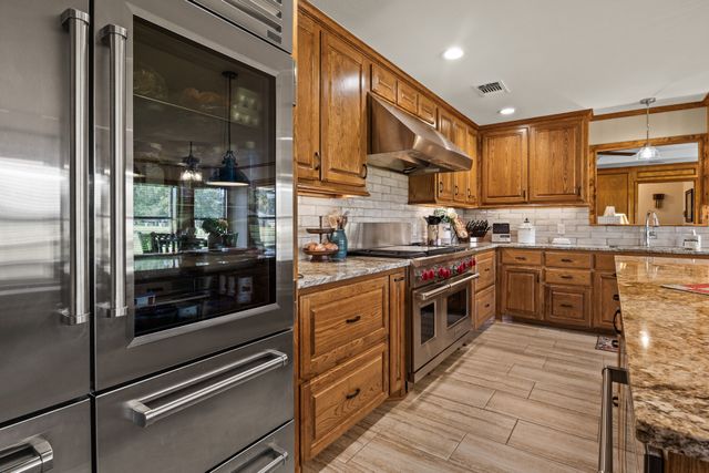 78 County Road 2137, Pittsburg, TX 75686