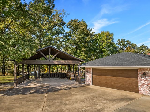 78 County Road 2137, Pittsburg, TX 75686