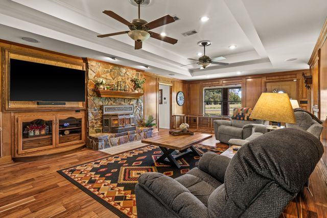 78 County Road 2137, Pittsburg, TX 75686