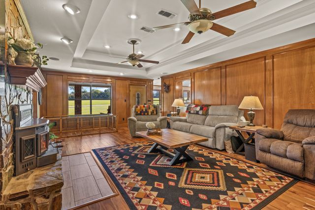 78 County Road 2137, Pittsburg, TX 75686