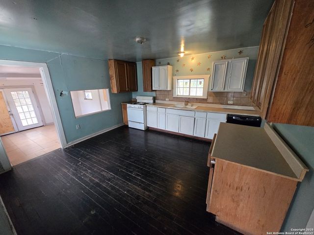 1518 Waverly, San Antonio, TX 78201