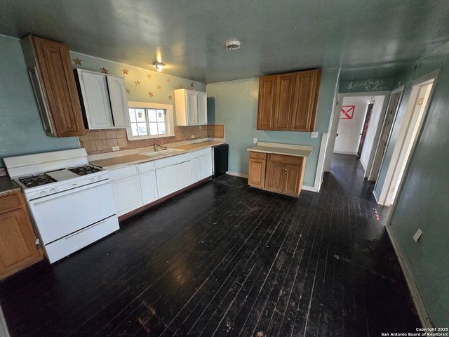 1518 Waverly, San Antonio, TX 78201