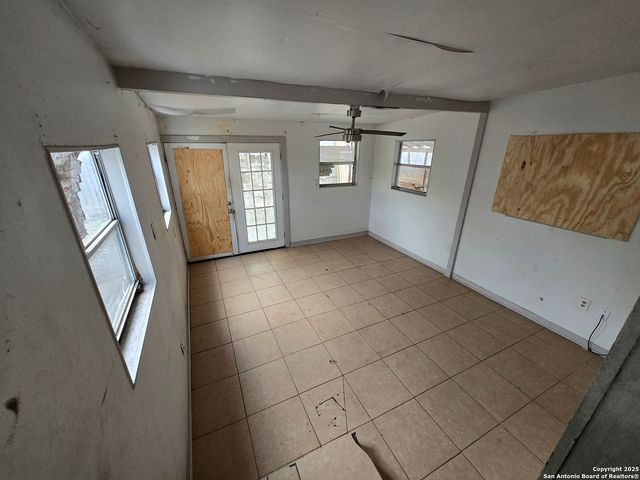 1518 Waverly, San Antonio, TX 78201