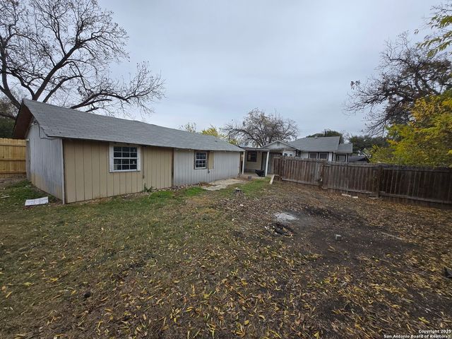 1518 Waverly, San Antonio, TX 78201