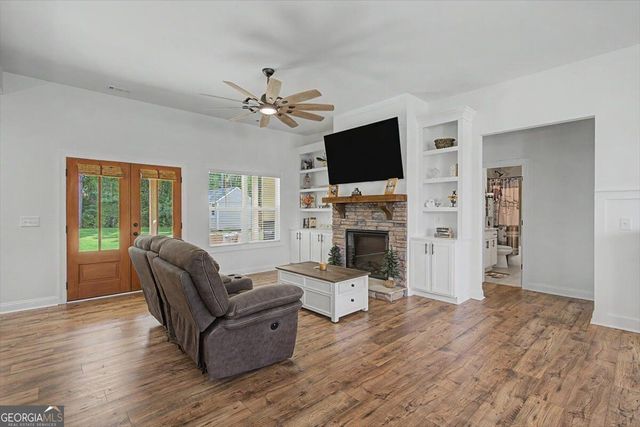 348 Barnwood Drive, Rockmart, GA 30153