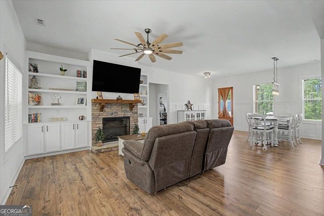 348 Barnwood Drive, Rockmart, GA 30153
