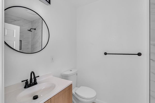 3844 E Balch, Fresno, CA 93702